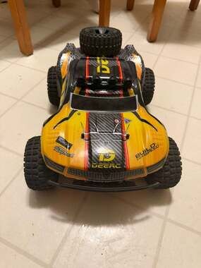 DEERC 9201E 1:10 Large Scale RC Truck 4WD Fast Off-Road Remote Control Car